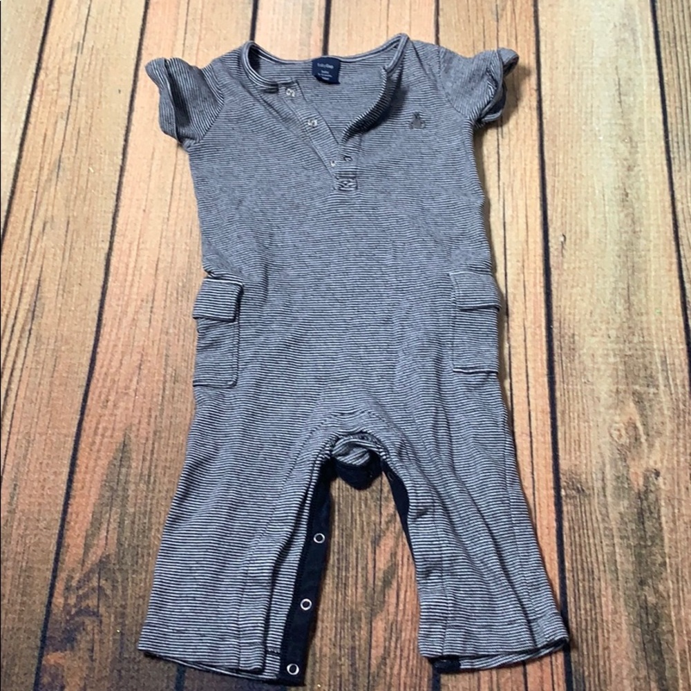 Baby Gap 6-12 month outfit